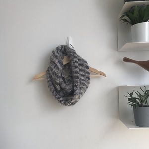 BCBCGeneration Loop Scarf